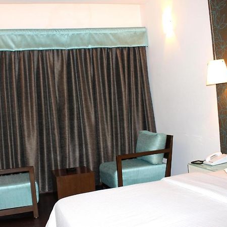 Hotel Saiprakash Haiderabad Kamer foto